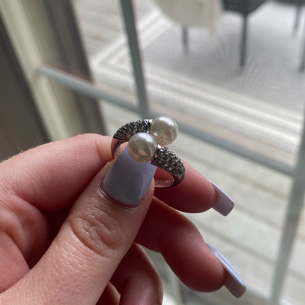 Crystal and Pearl Twist Ring